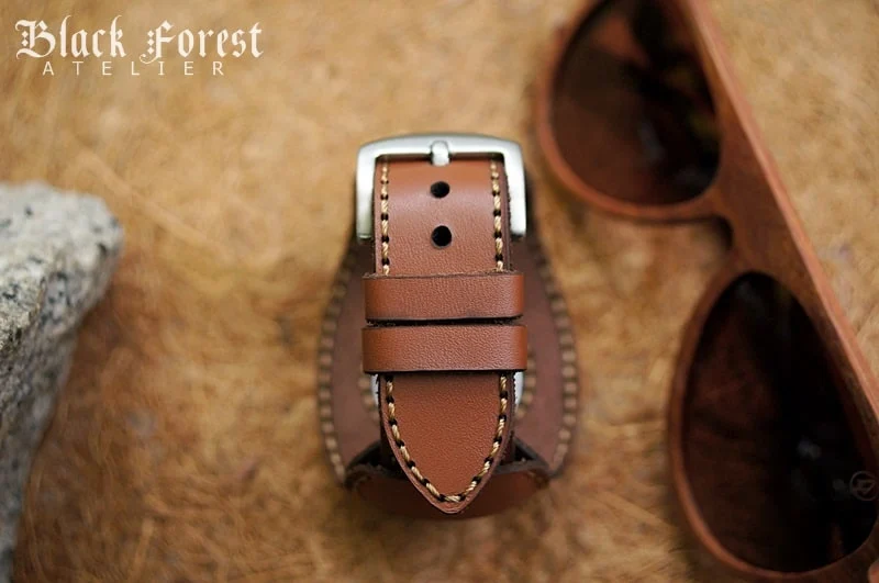 AWBF09 -CUFF Handmade Leather Strap incl. Lugs Adapter for Apple Watch 1 series and 2 Series (or Apple Watch Sport) 42mm or 38mm – image 3